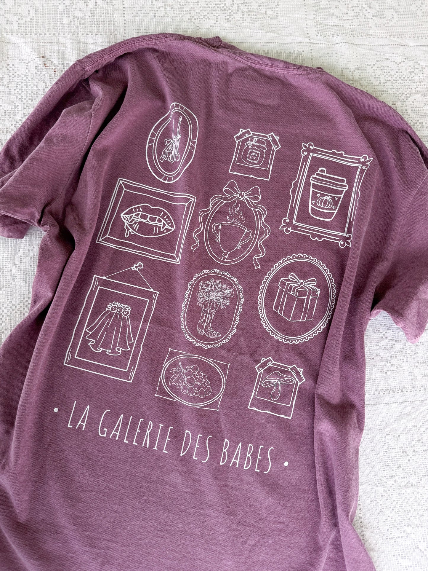 La Galerie Des Babes - One Year of VBBB - FRONT ONLY
